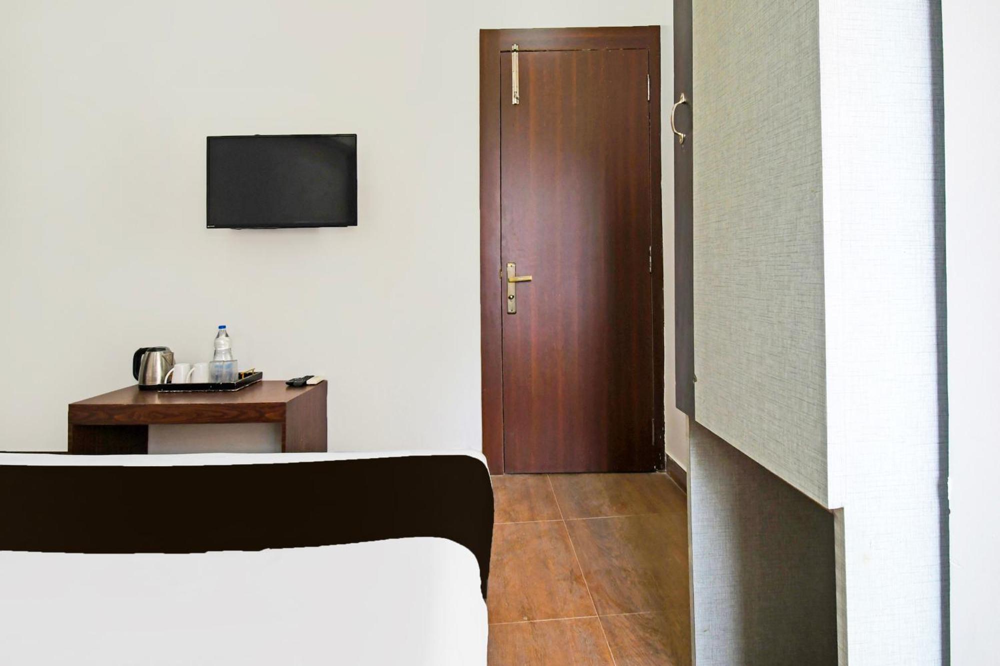 Hotel Super Townhouse Mancheswar Industrial Estate Bhubaneswar Esterno foto