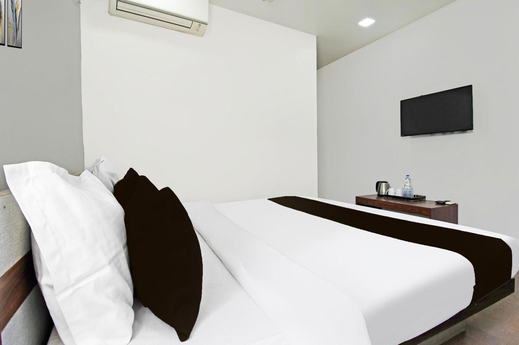 Hotel Super Townhouse Mancheswar Industrial Estate Bhubaneswar Esterno foto