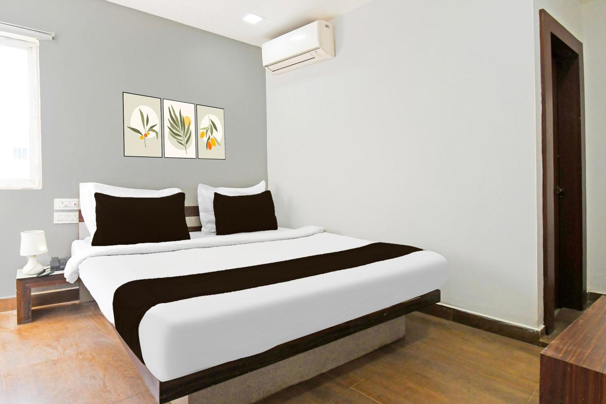 Hotel Super Townhouse Mancheswar Industrial Estate Bhubaneswar Esterno foto
