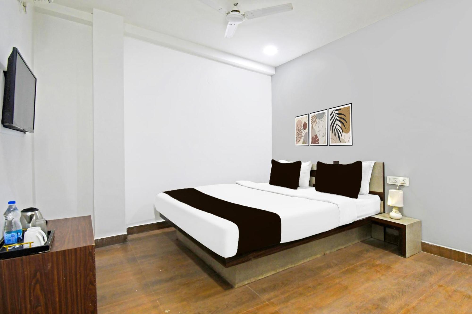 Hotel Super Townhouse Mancheswar Industrial Estate Bhubaneswar Esterno foto